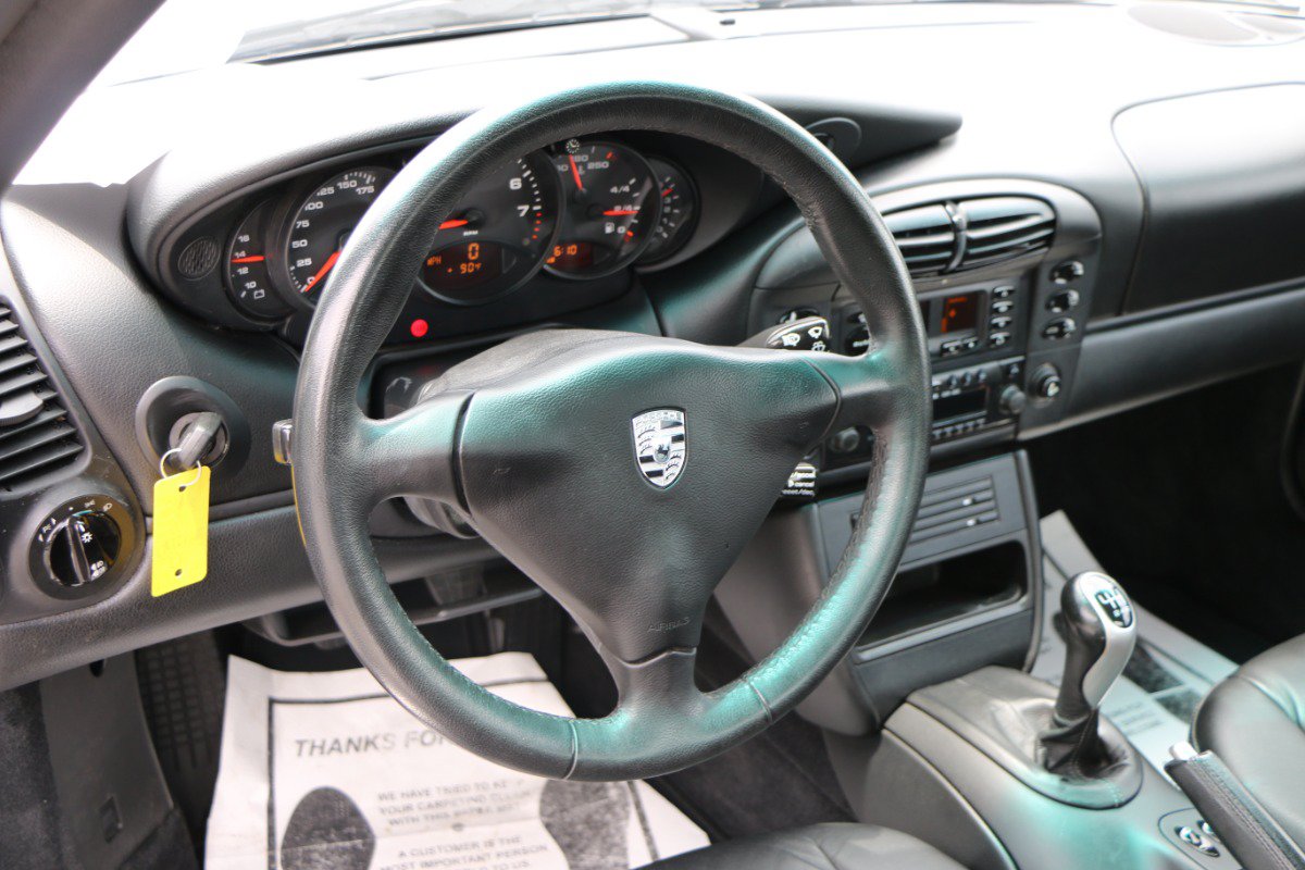 Used 2000 Porsche 911 Cabriolet image 15