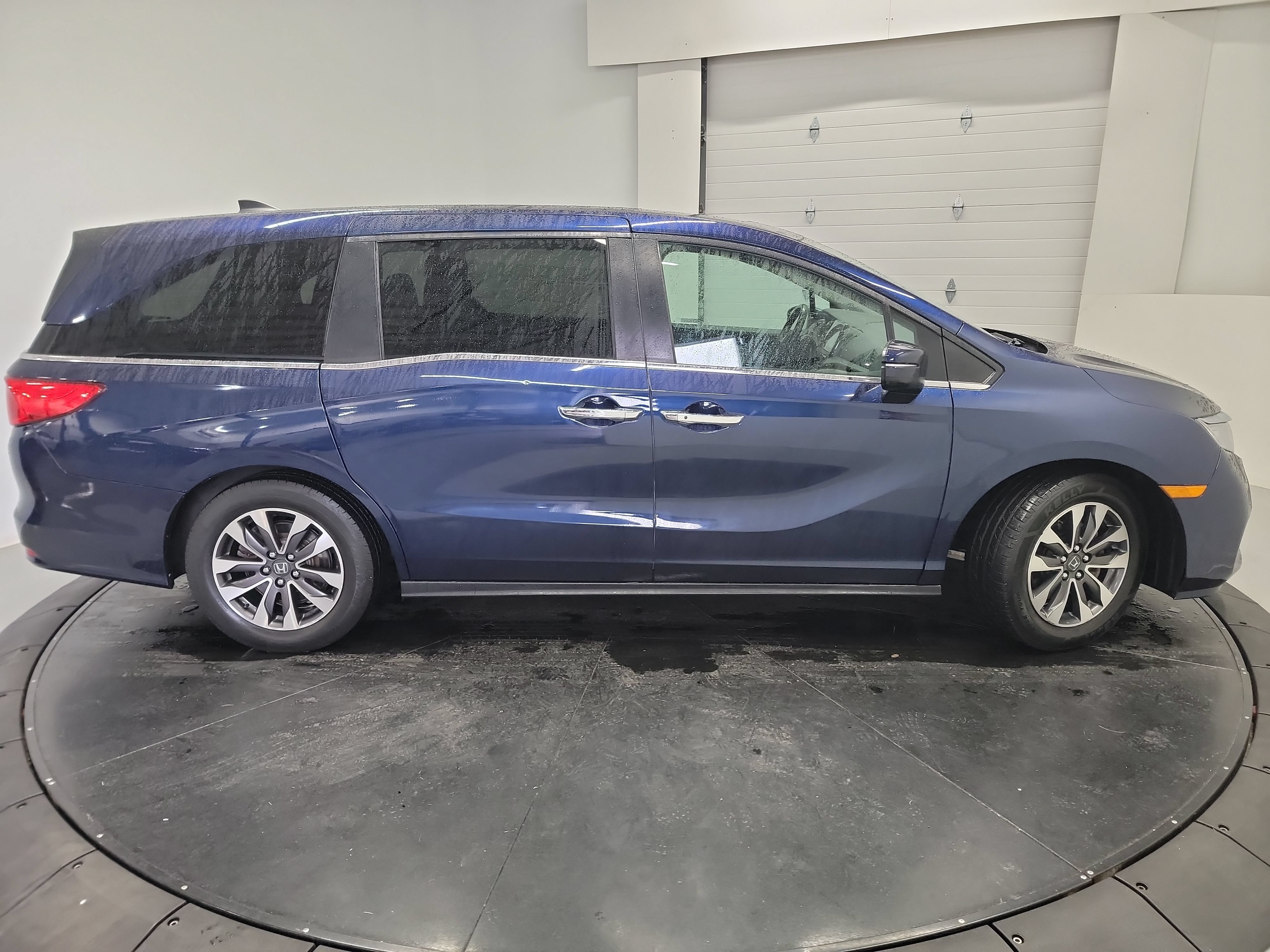 Used 2021 Honda Odyssey EX-L image 11