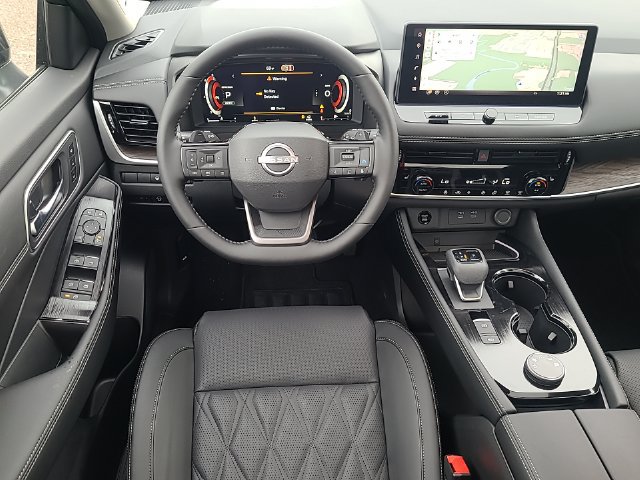 New 2026 Nissan Rogue Platinum AWD/4WD image 25