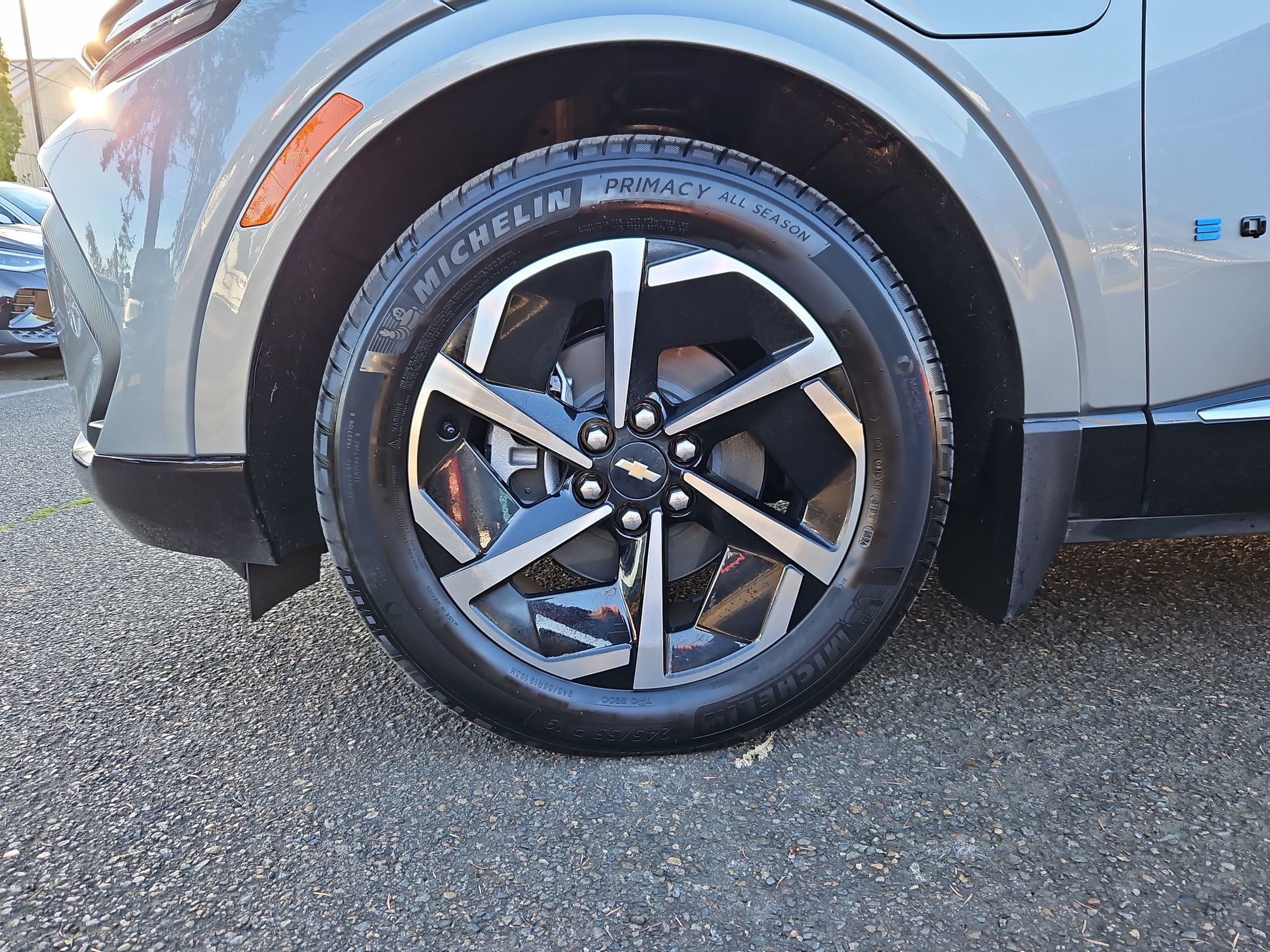 Used 2024 Chevrolet Equinox EV LT w/ LPO, Blackout Package image 32