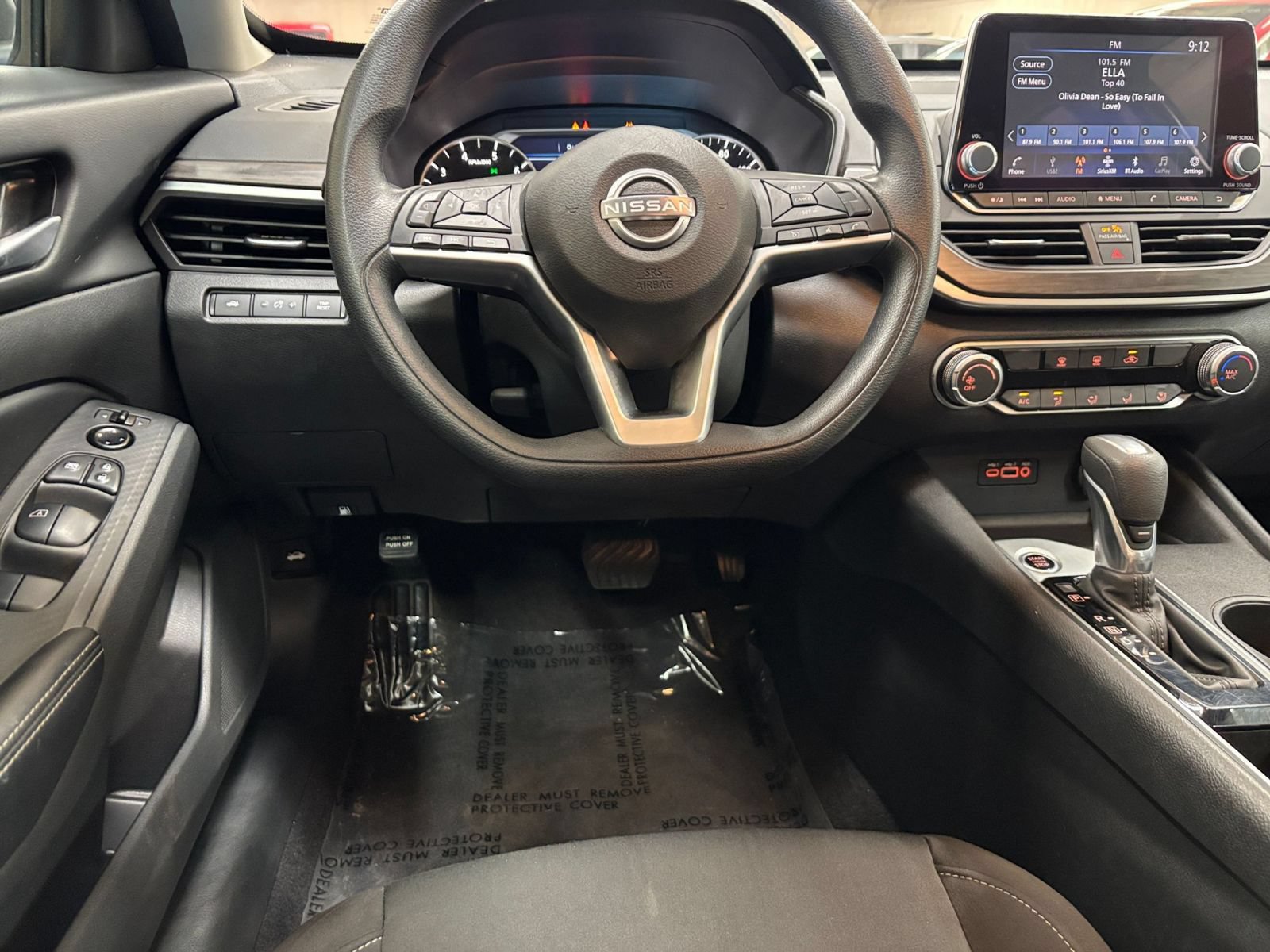 Used 2025 Nissan Altima 2.5 SV FWD image 33