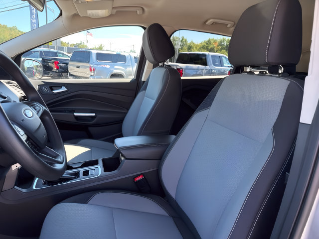 Used 2017 Ford Escape SE AWD/4WD image 13