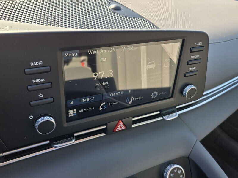 Used 2026 Hyundai Elantra SE FWD image 9