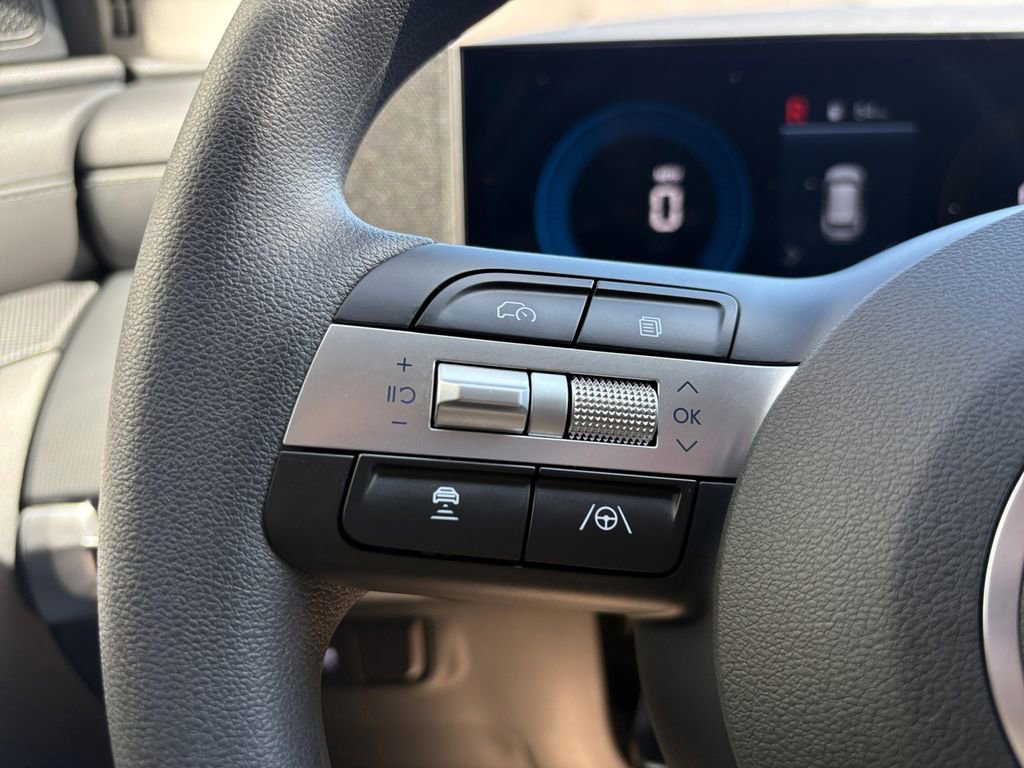 New 2026 Hyundai Tucson SE image 11