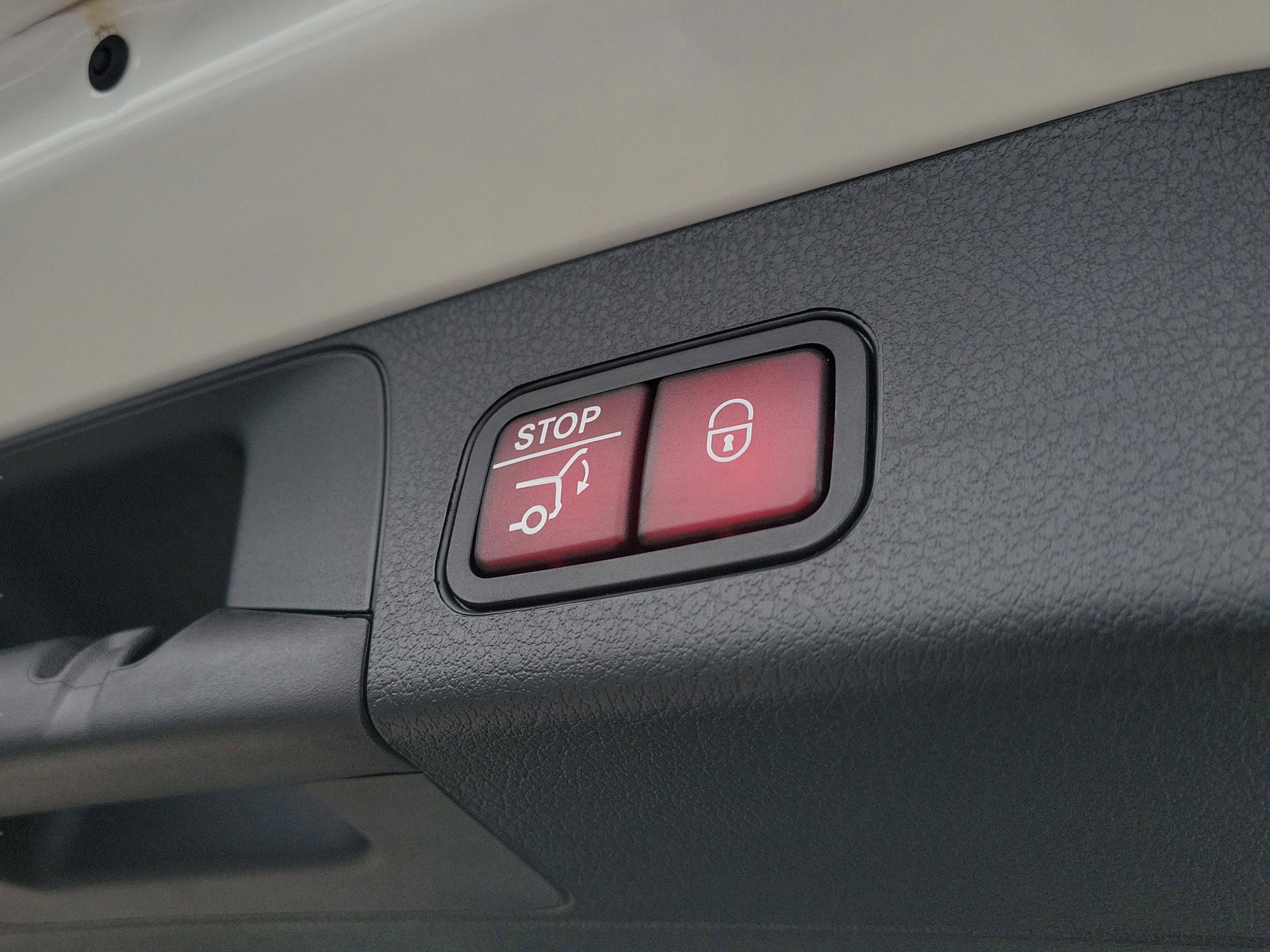 Certified 2026 Mercedes-Benz GLB 250 image 6