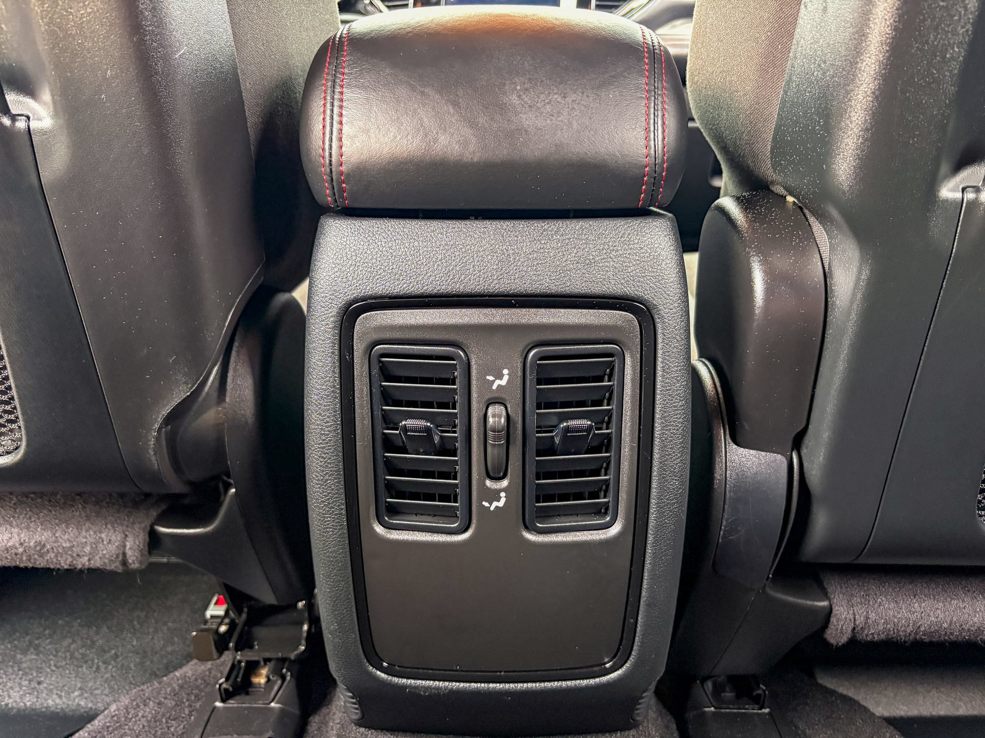 Used 2024 Dodge Durango GT AWD/4WD image 34