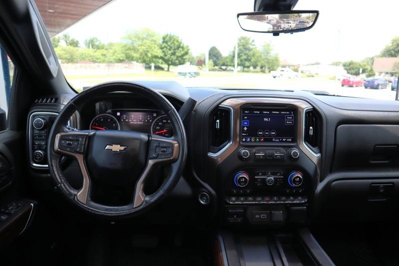 Used 2022 Chevrolet Silverado 2500 High Country w/ Z71 Off-Road Package AWD/4WD image 12