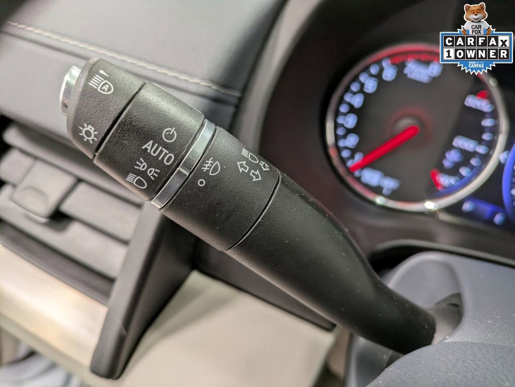 Used 2023 GMC Terrain Denali w/ Denali Premium Package image 18