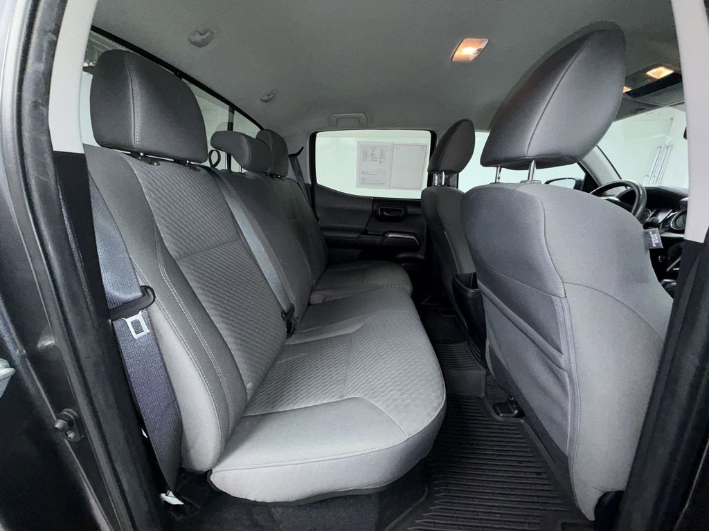 Certified 2023 Toyota Tacoma SR5 AWD/4WD image 17