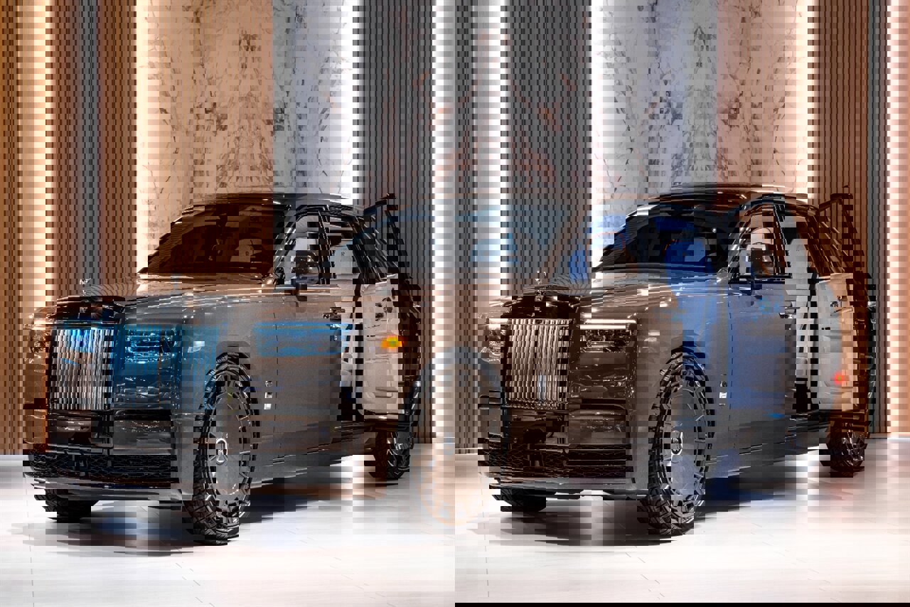 Used 2026 Rolls-Royce Phantom Sedan image 2