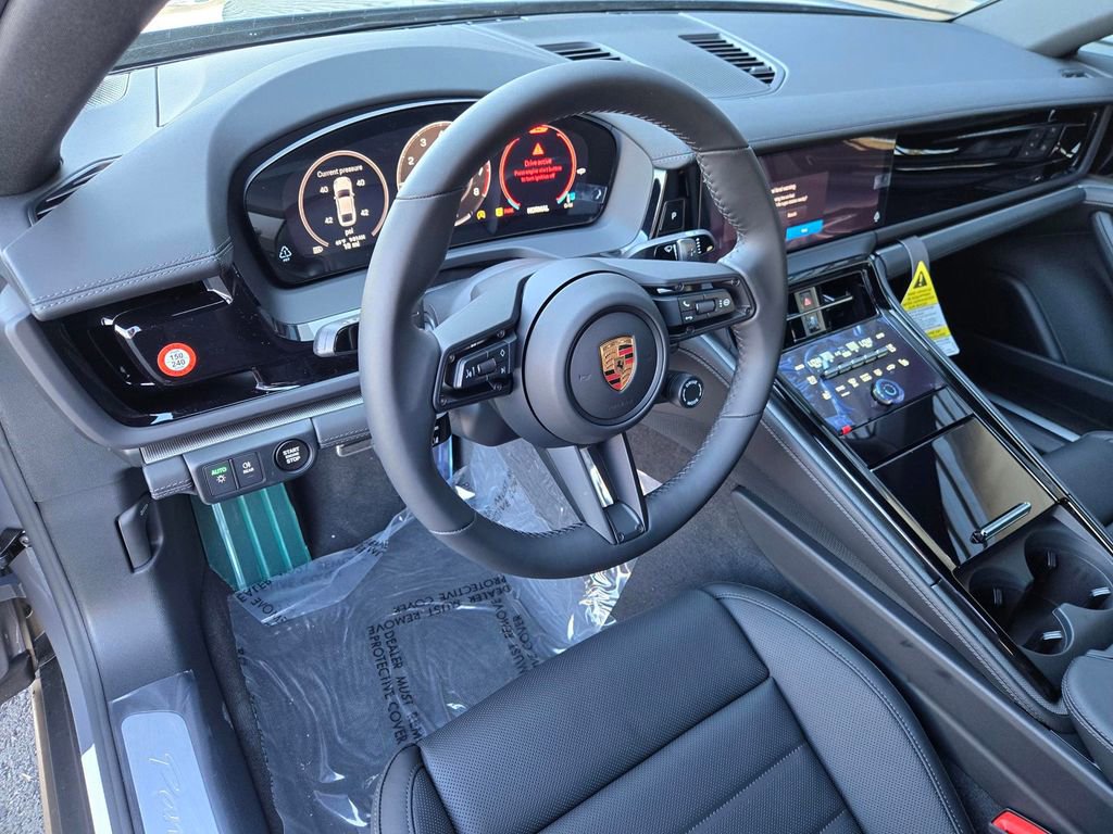 New 2026 Porsche Panamera 4 image 4