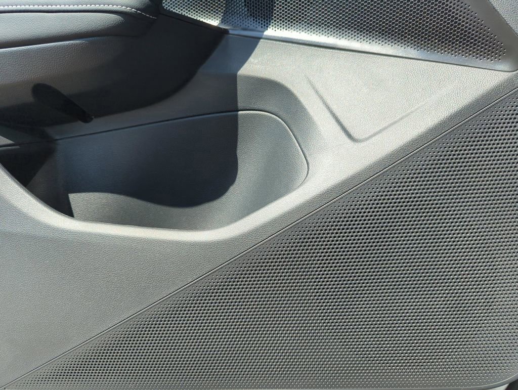 New 2026 Volkswagen Tiguan S image 30