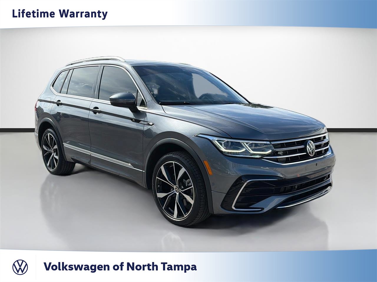 Used 2024 Volkswagen Tiguan SEL R-Line AWD/4WD image 1