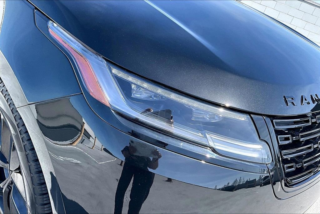 Used 2025 Land Rover Range Rover Velar Dynamic SE image 30