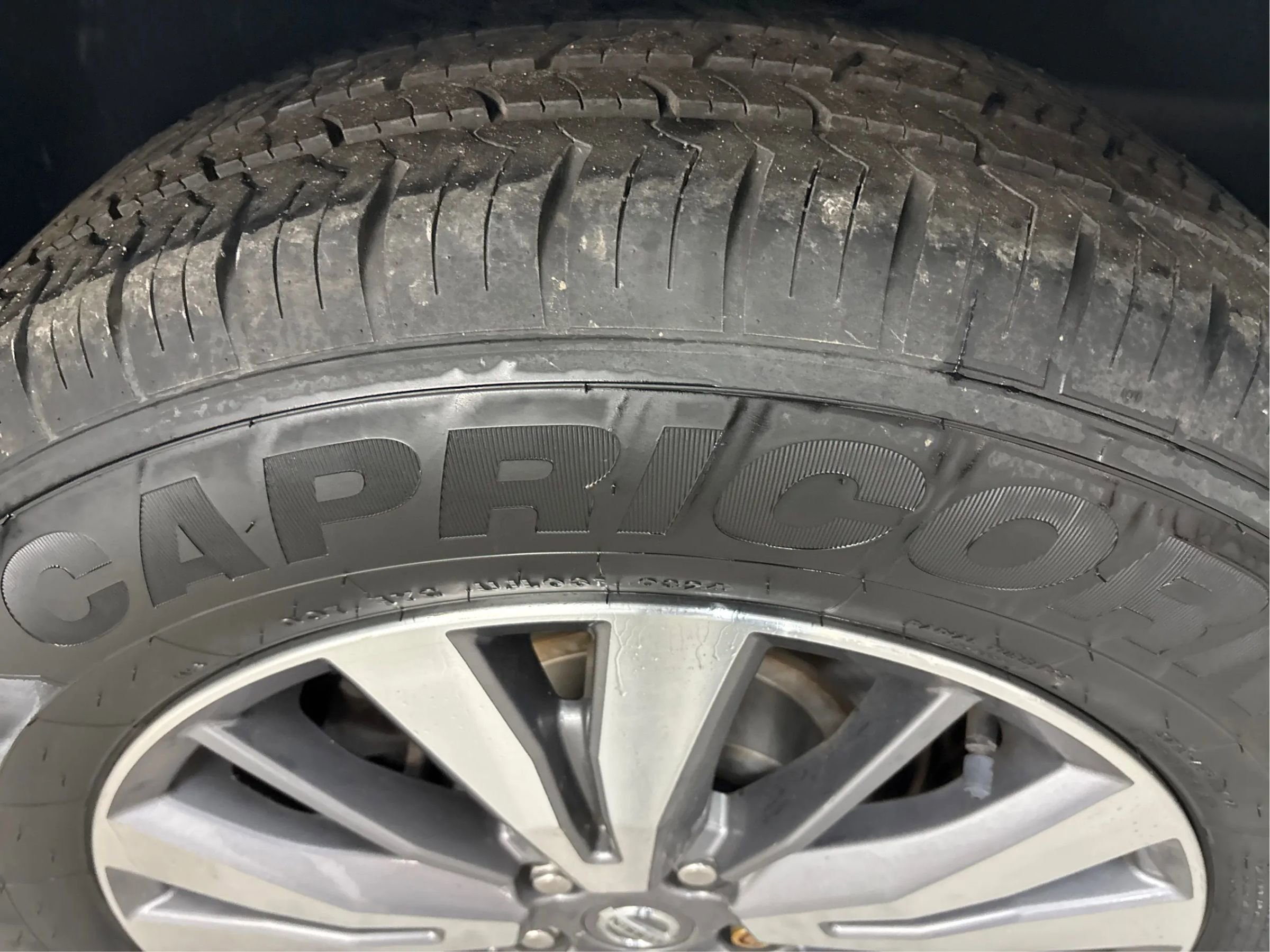 Used 2020 Nissan Pathfinder SV AWD/4WD image 32