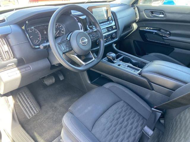 Used 2022 Nissan Pathfinder S image 6