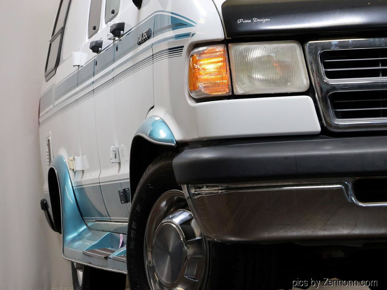 Used 1994 Dodge B3500 RWD image 4