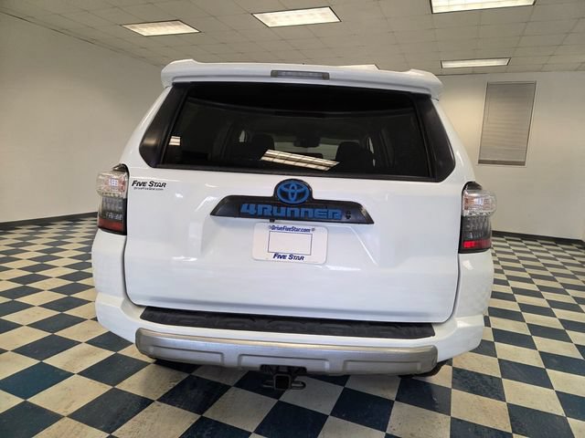 Used 2021 Toyota 4Runner TRD Off-Road AWD/4WD image 6