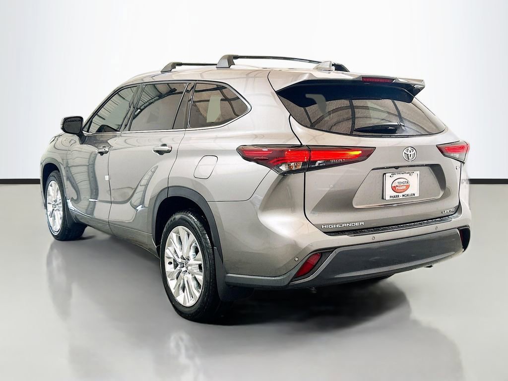 New 2026 Toyota Highlander Limited AWD/4WD image 6