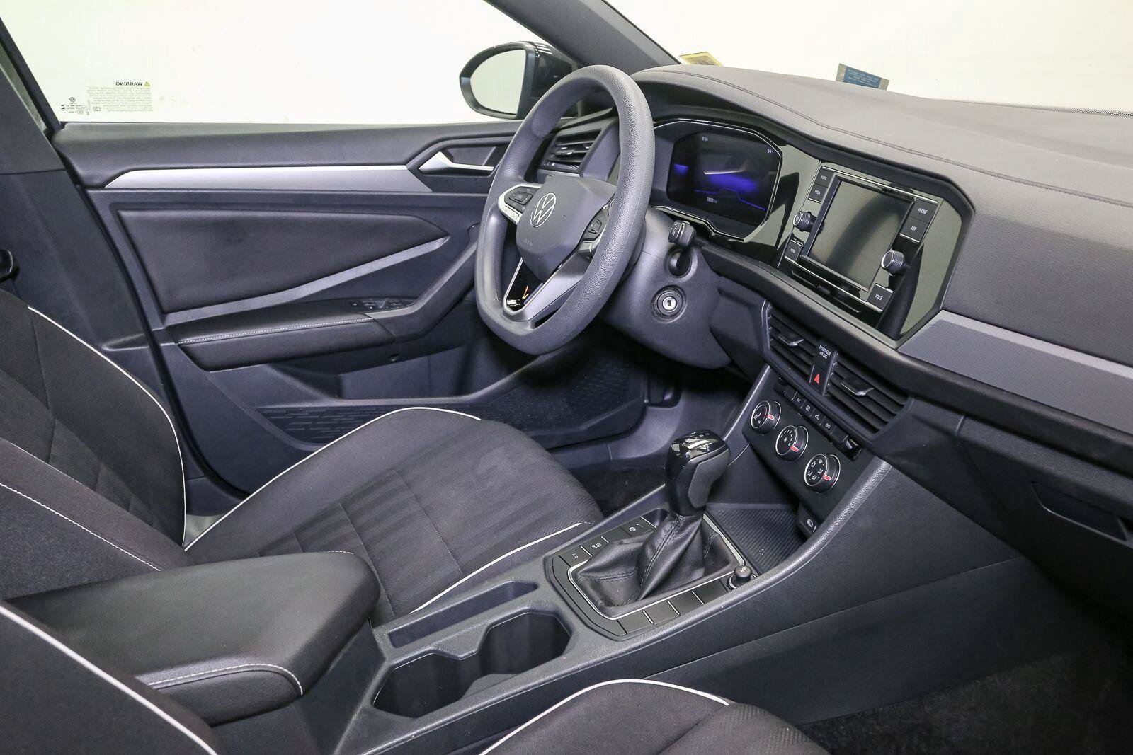 Certified 2023 Volkswagen Jetta Sport FWD image 20