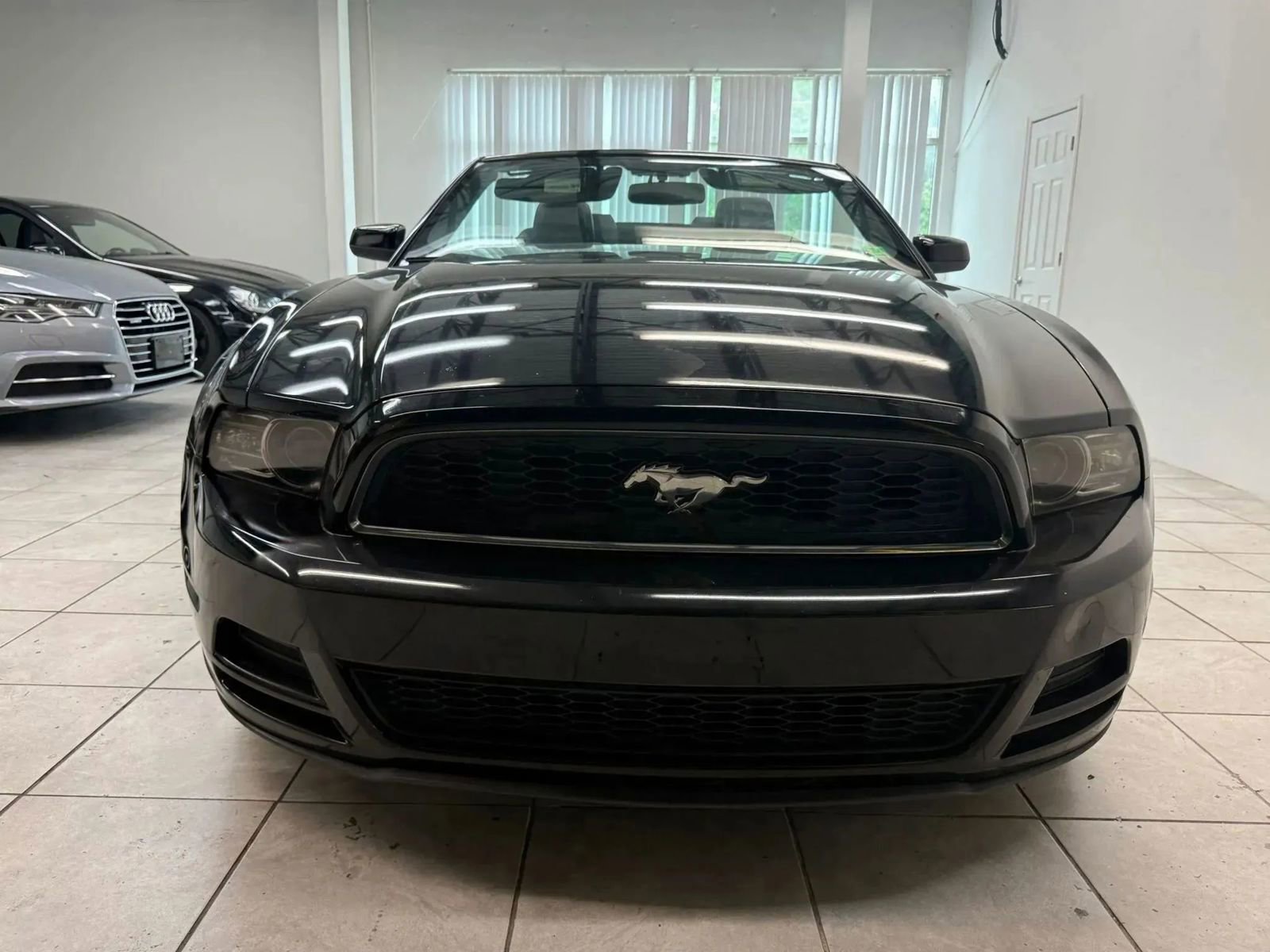 Used 2014 Ford Mustang Premium image 2