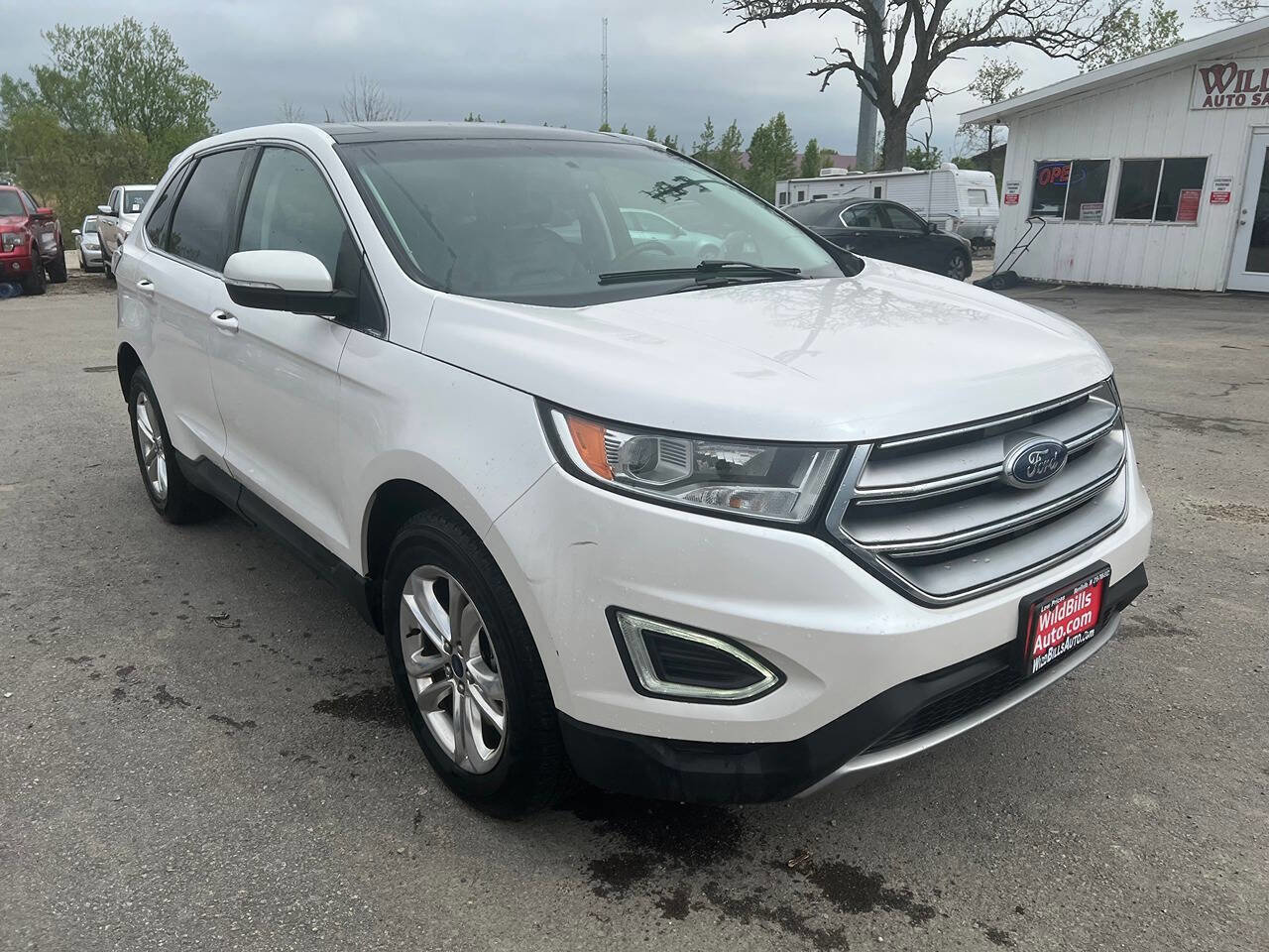 Used 2015 Ford Edge SEL w/ Equipment Group 201A AWD/4WD image 3
