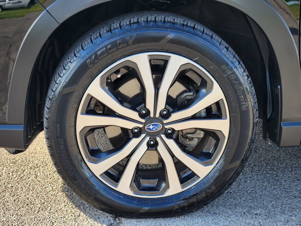 Used 2023 Subaru Forester Limited AWD/4WD image 12