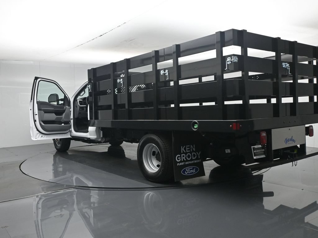 New 2026 Ford F350 XL w/ XL Chrome Package RWD image 21