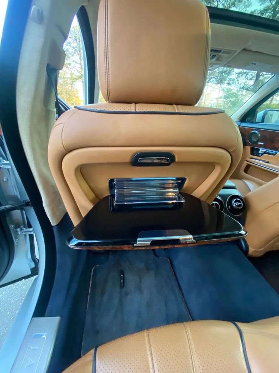 Used 2011 Jaguar XJ L Supercharged RWD image 18
