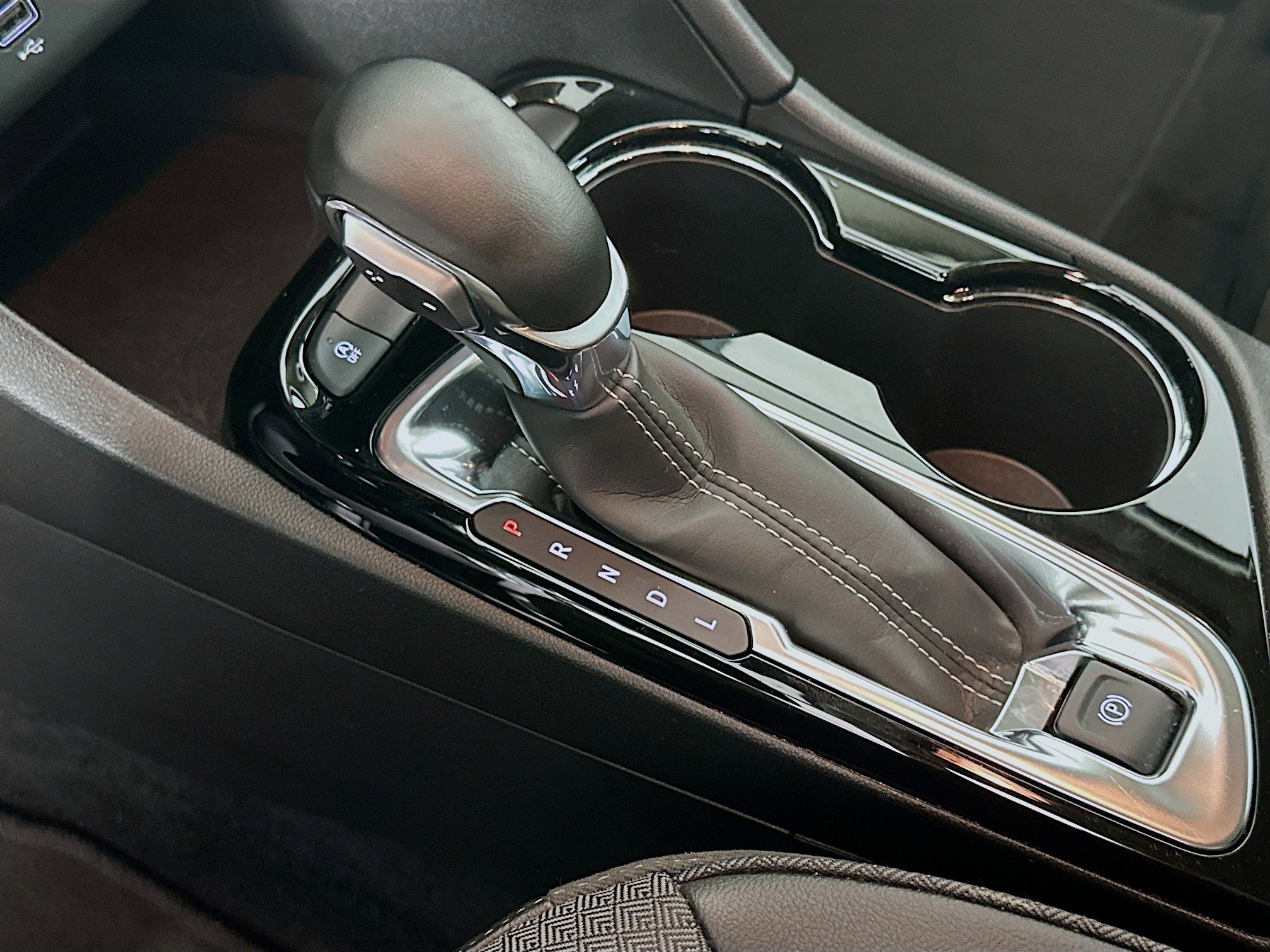 Used 2025 Buick Encore GX Preferred image 24