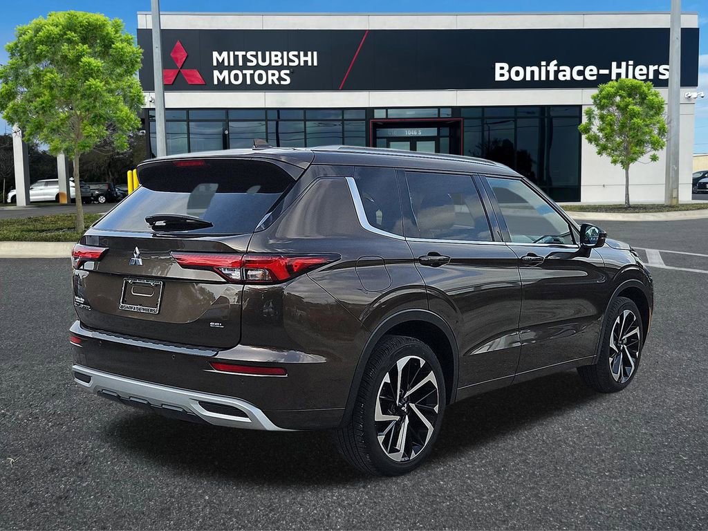 Used 2024 Mitsubishi Outlander SEL image 4