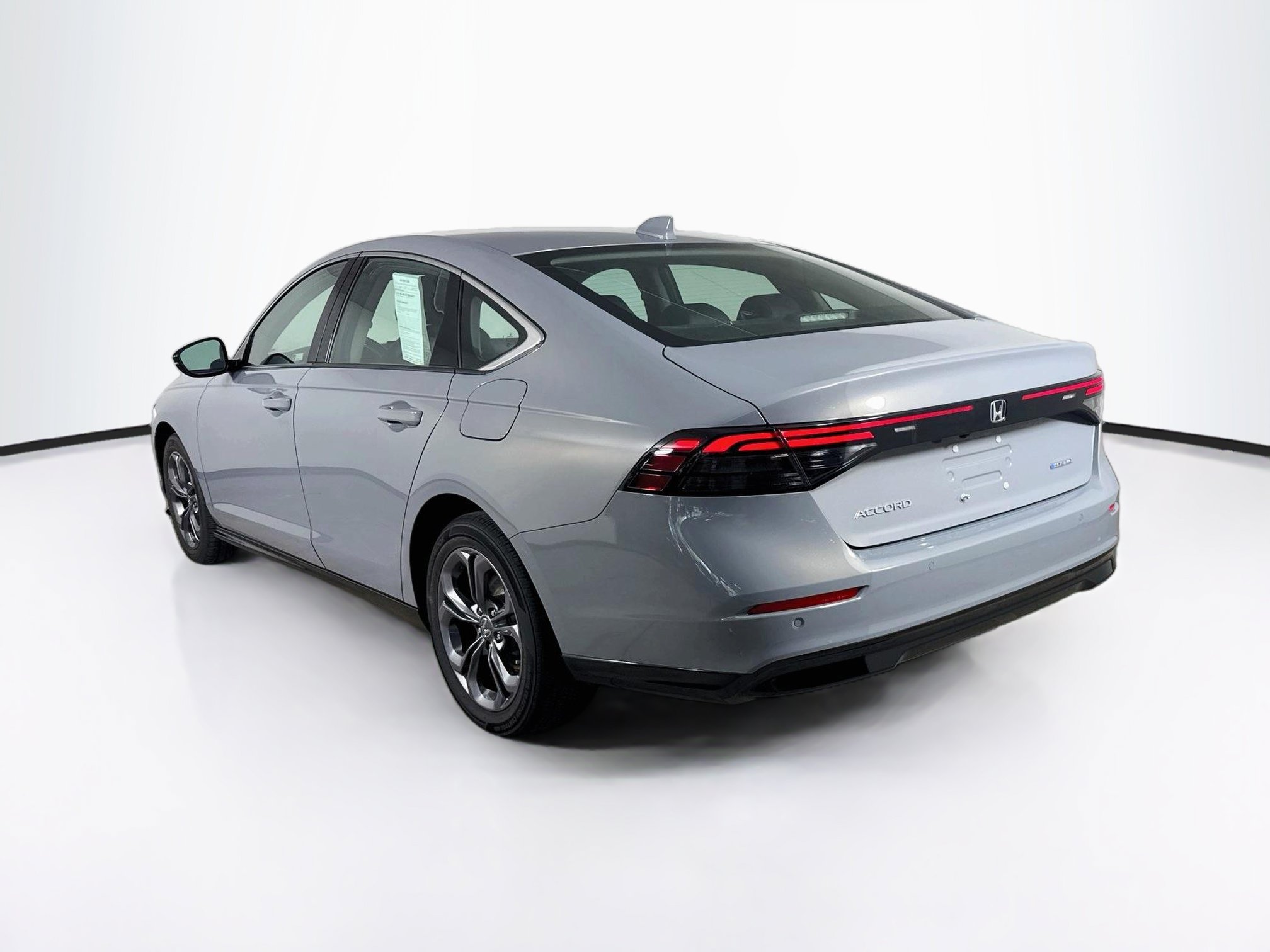 Used 2024 Honda Accord EX-L image 30