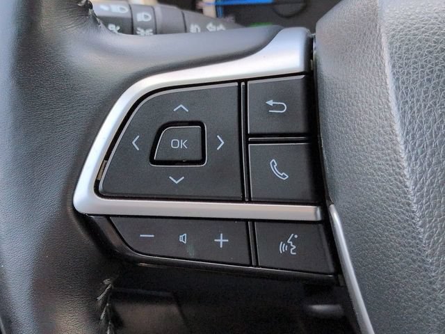 Certified 2024 Toyota Highlander XLE FWD image 25