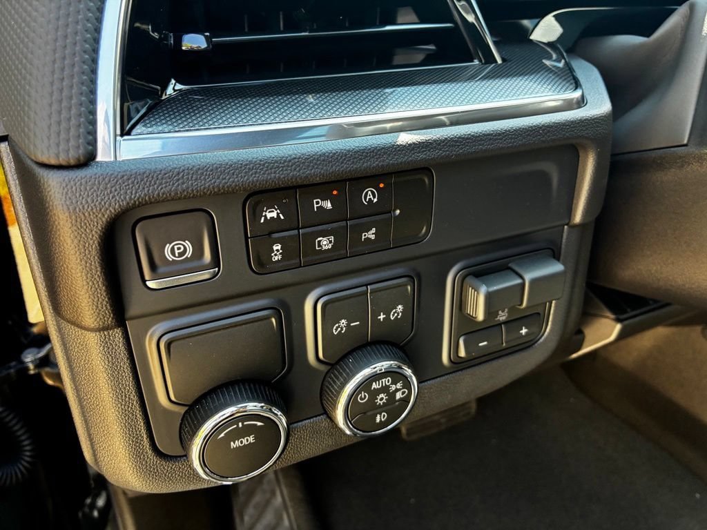 New 2026 Chevrolet Suburban RST w/ Comfort Package RWD image 22