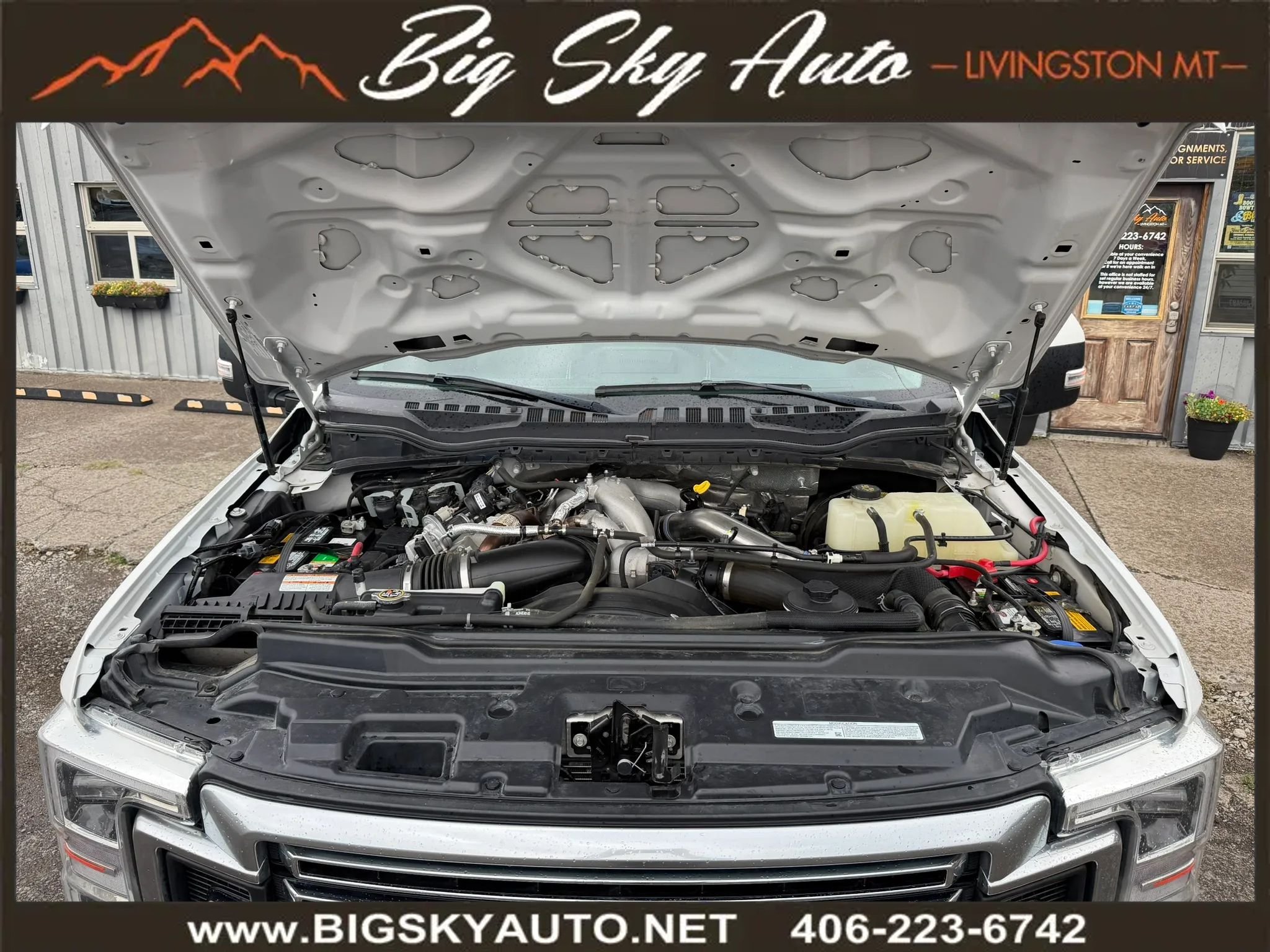 Used 2022 Ford F350 Limited w/ FX4 Off-Road Package AWD/4WD image 12