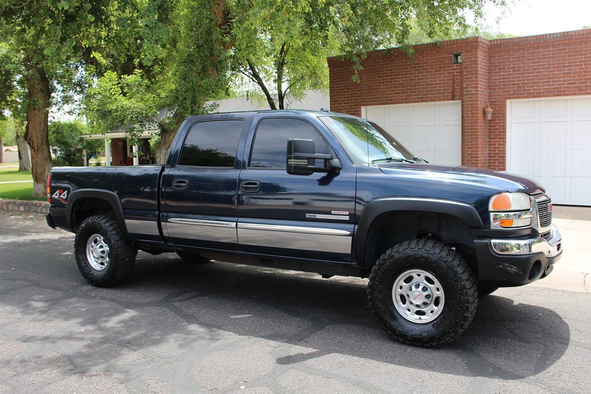 Used 2005 GMC Sierra 2500 SLE w/ Heavy-Duty Power Package AWD/4WD image 34