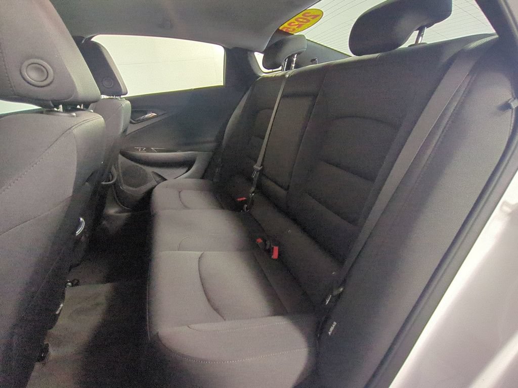 Used 2025 Chevrolet Malibu LT FWD image 14
