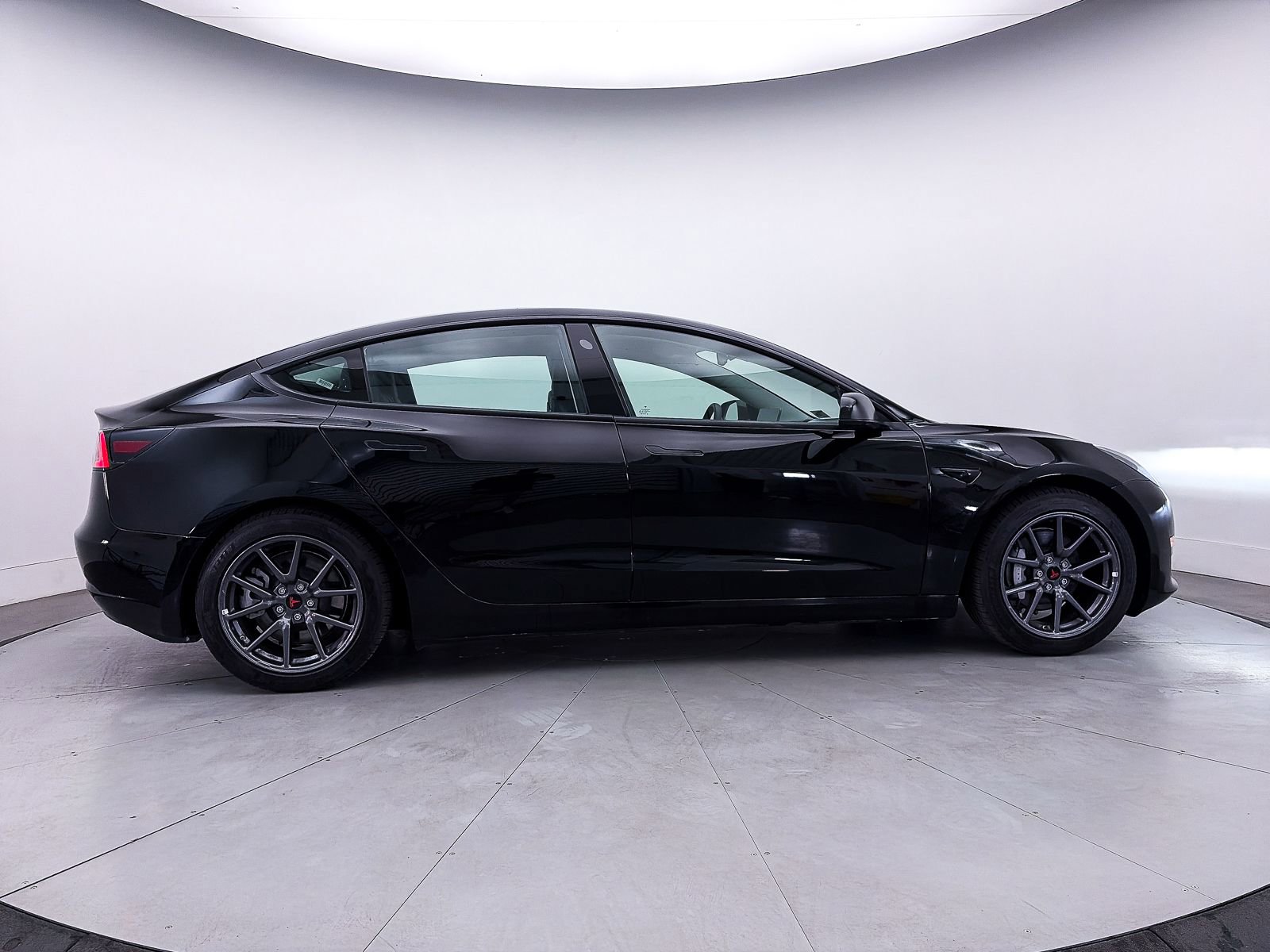 Used 2023 Tesla Model 3 Standard Range RWD image 34