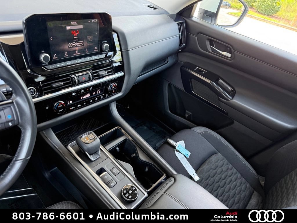 Used 2022 Nissan Pathfinder SV w/ SV Premium Package AWD/4WD image 33