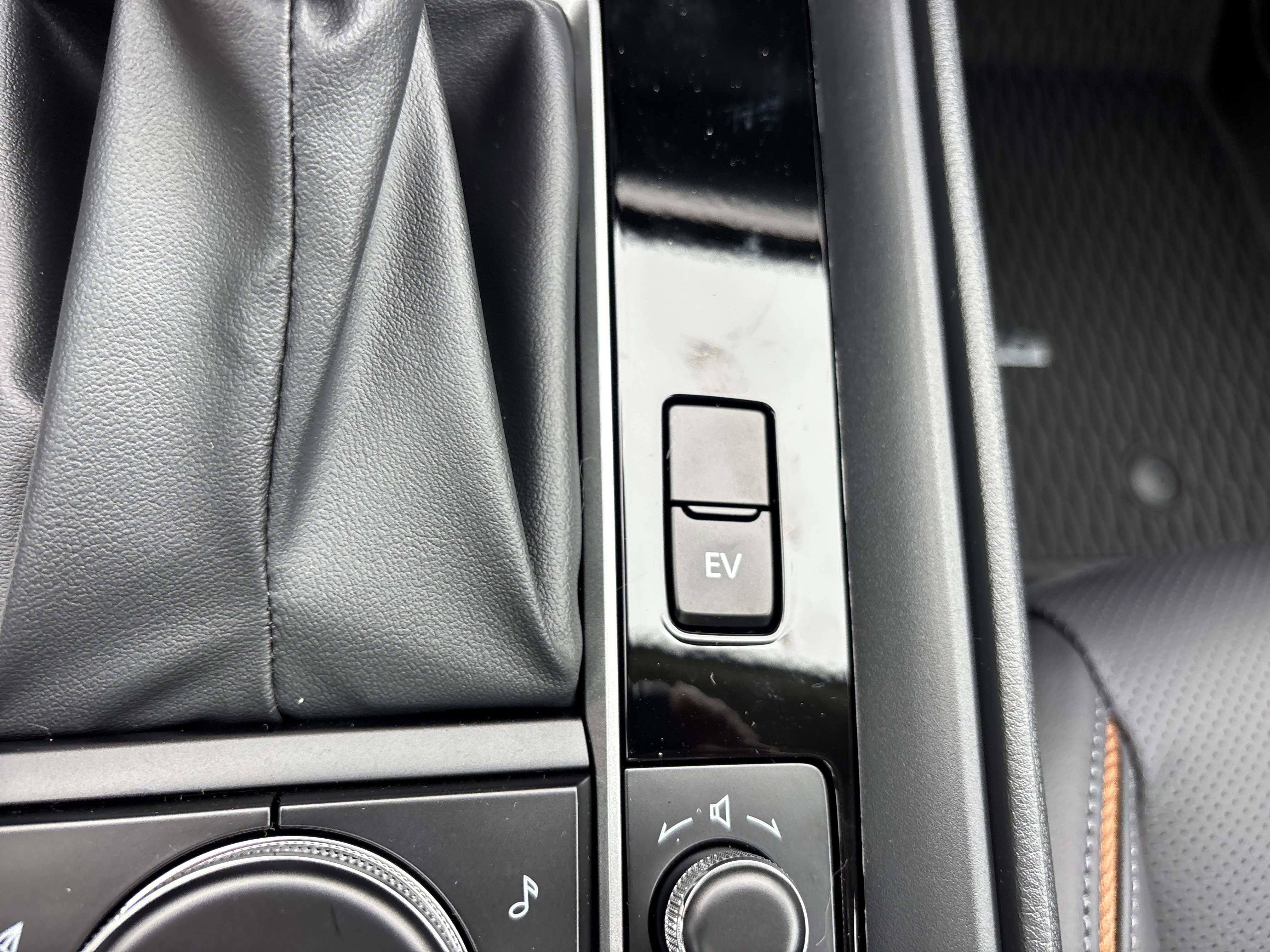 New 2026 MAZDA CX-50 AWD 2.5 Hybrid w/ Weather Package image 41