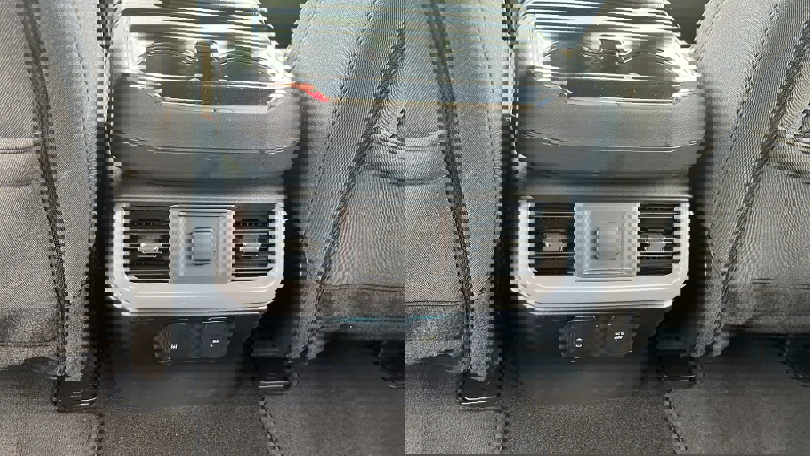 Used 2024 Ford F150 XLT w/ Mobile Office Package image 30