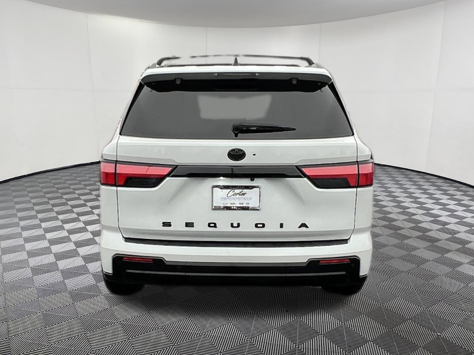 Used 2024 Toyota Sequoia Platinum image 5