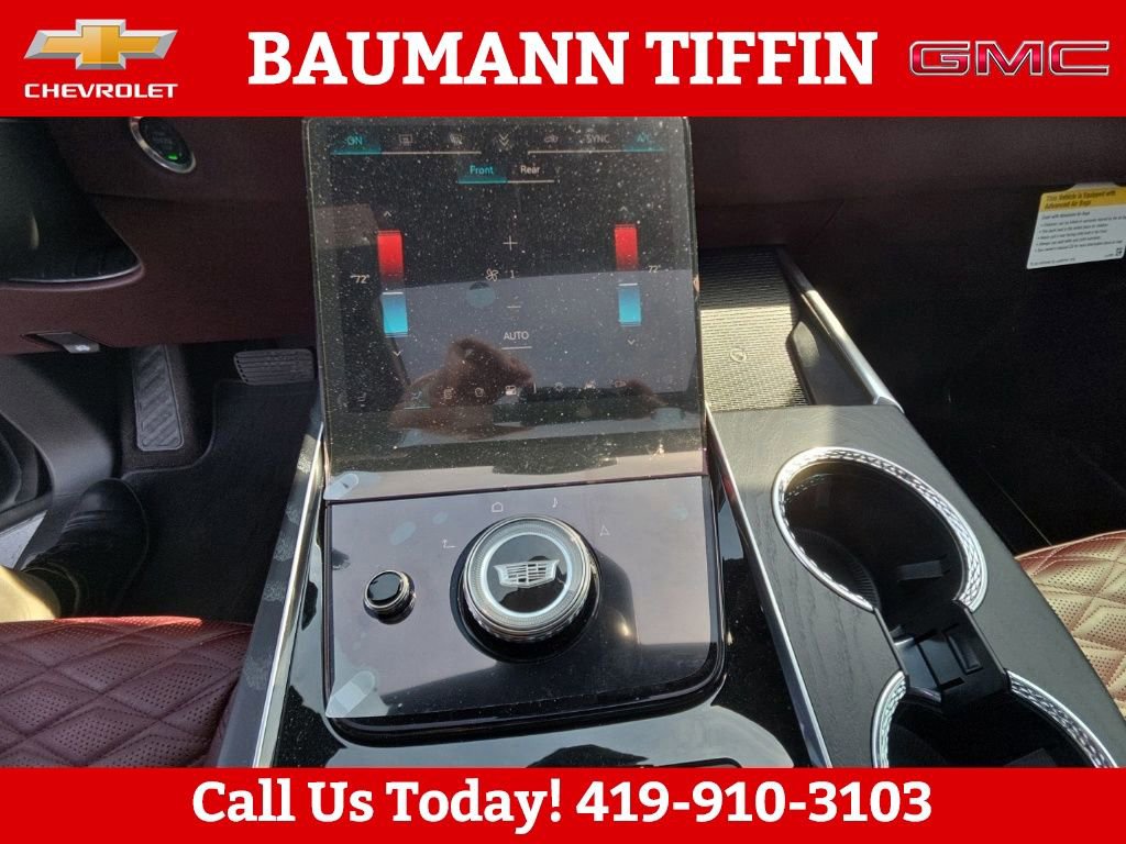 Used 2025 Cadillac Escalade Sport w/ LPO, ONYX Package image 21