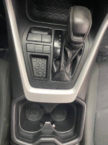 Used 2019 Toyota RAV4 LE image 23