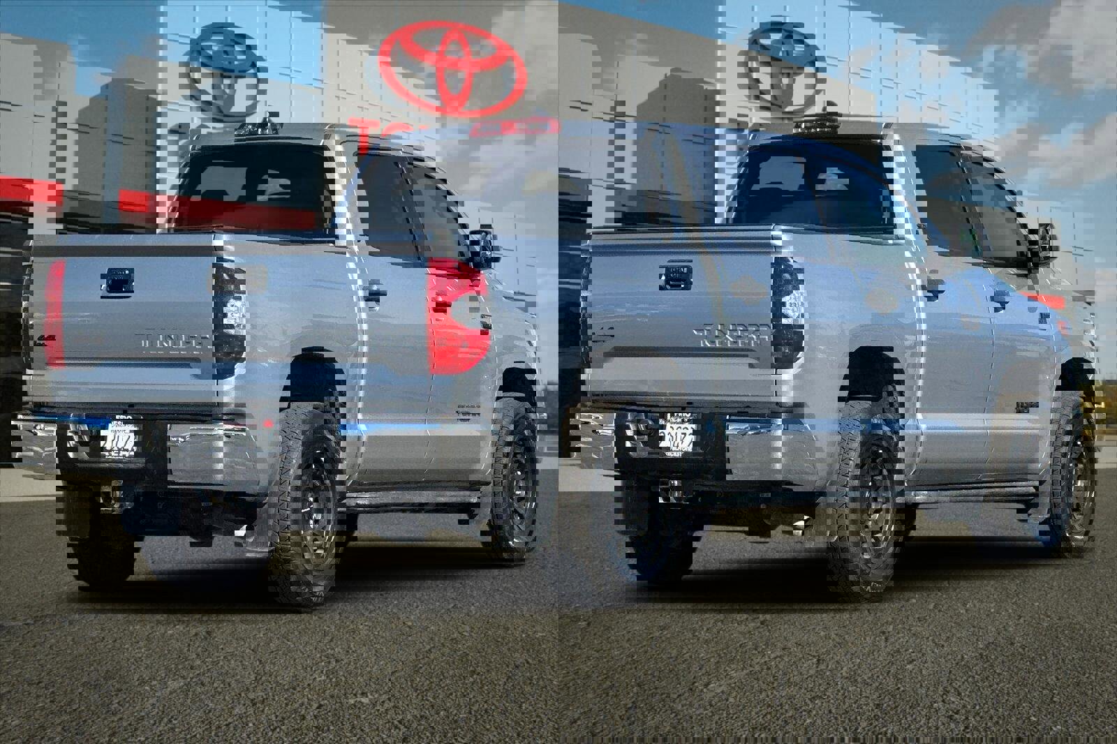 Used 2021 Toyota Tundra SR5 image 3