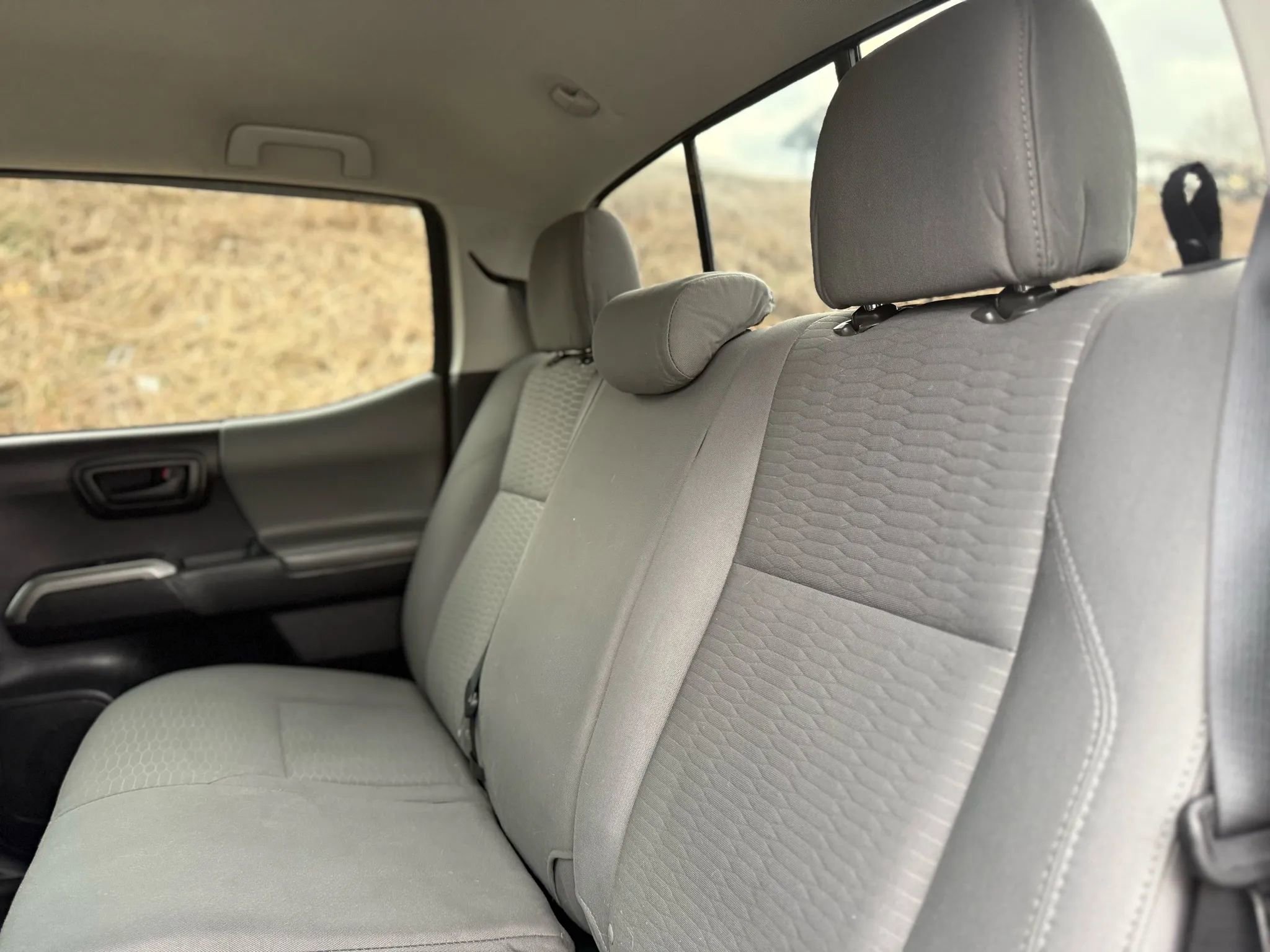 Used 2017 Toyota Tacoma SR5 w/ Tow Package image 19