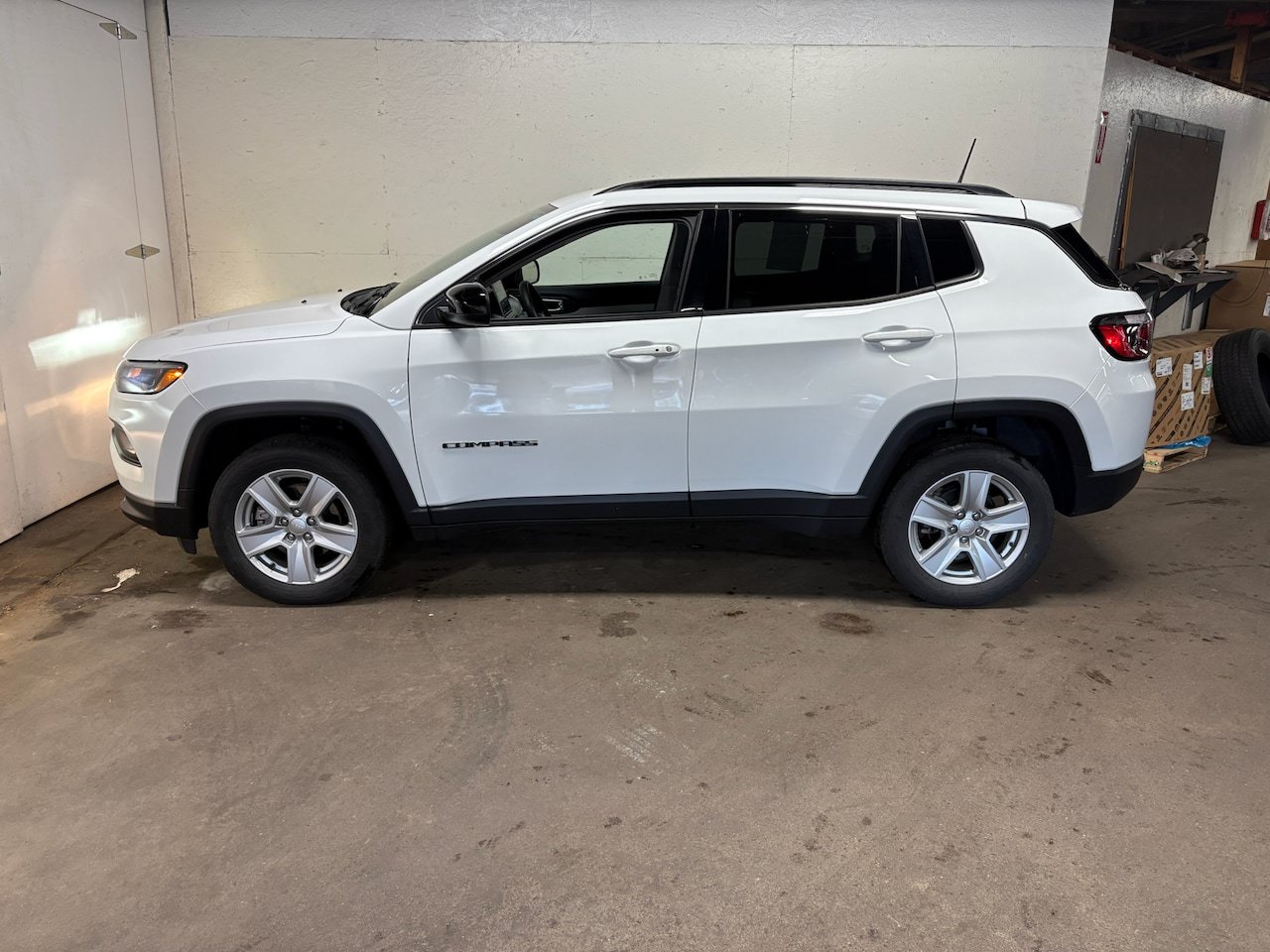 Used 2022 Jeep Compass Latitude AWD/4WD image 6