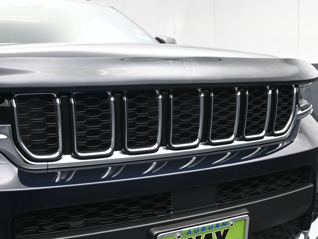 Used 2024 Jeep Grand Cherokee L Limited w/ Trailer Tow Package image 12