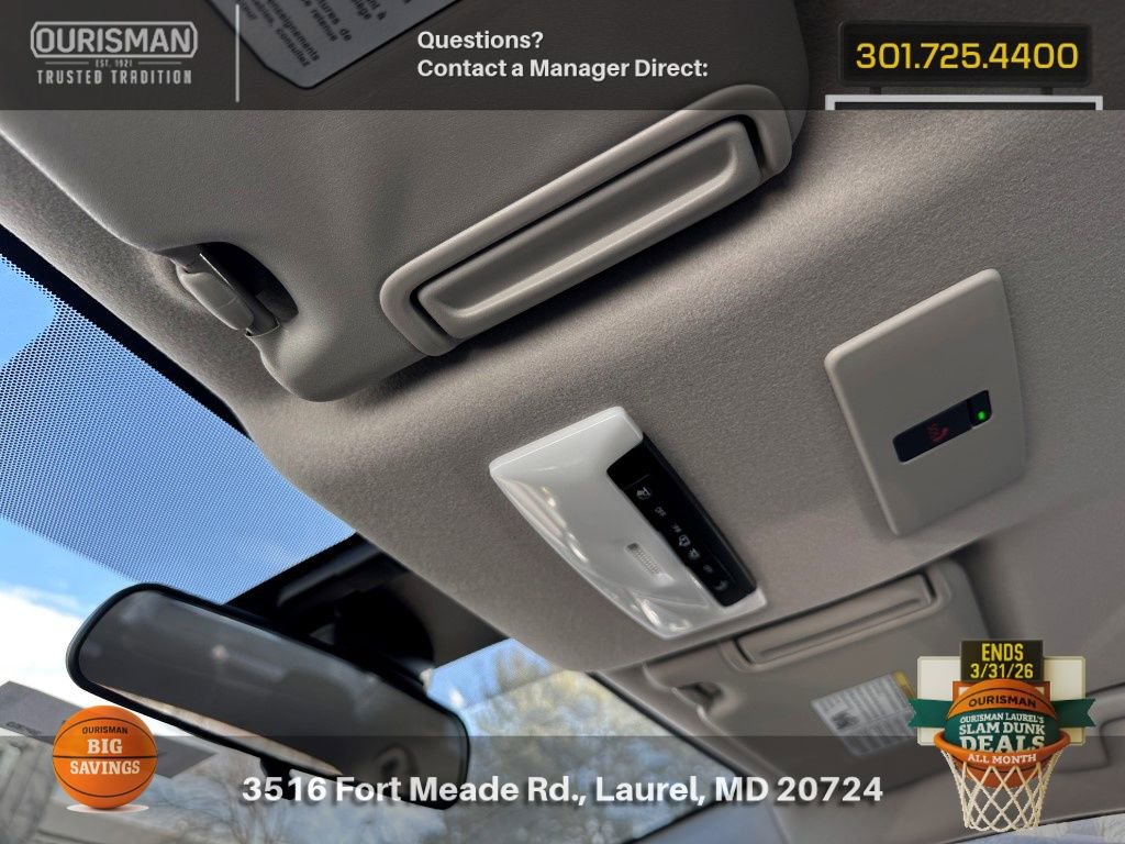 New 2025 Nissan Versa SR w/ Trunk Package image 26