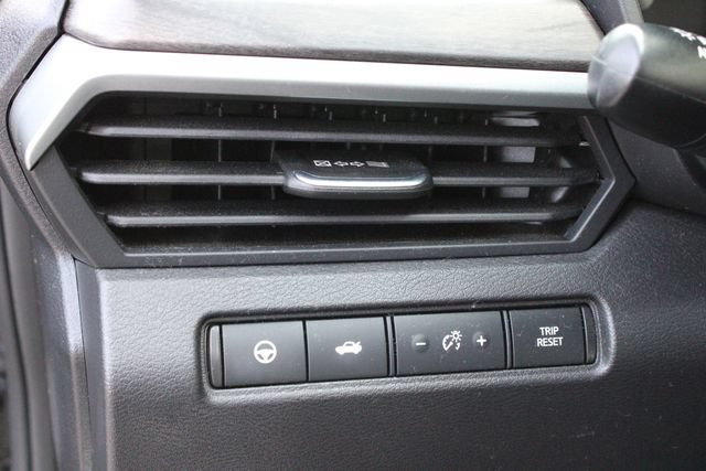 Used 2024 Nissan Altima 2.5 SL AWD/4WD image 19